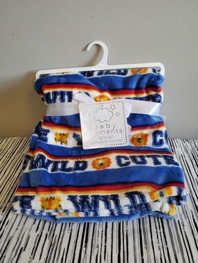 Baby Elements "Wild Cute" Plush Baby Blanket with Lions and Tigers 30in x 40in